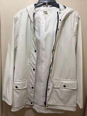 Outer Edge White Hooded Jacket